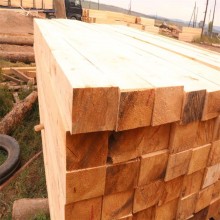 重慶建筑木方廠家 樟子松、白松口料木方條 多種規(guī)格可做